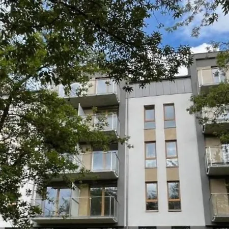 White Glove Deluxe Kopernik Apartment